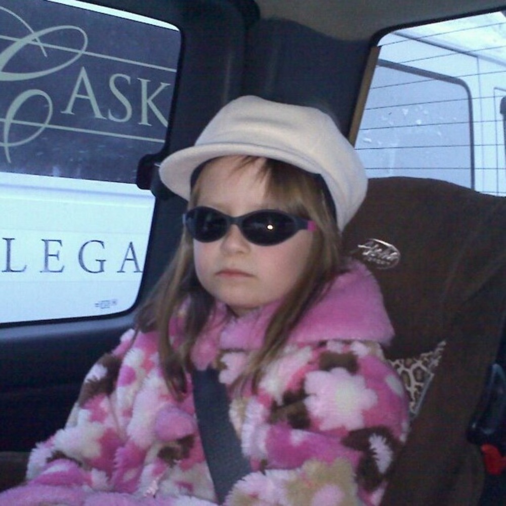 Meet your Posher, Wendy